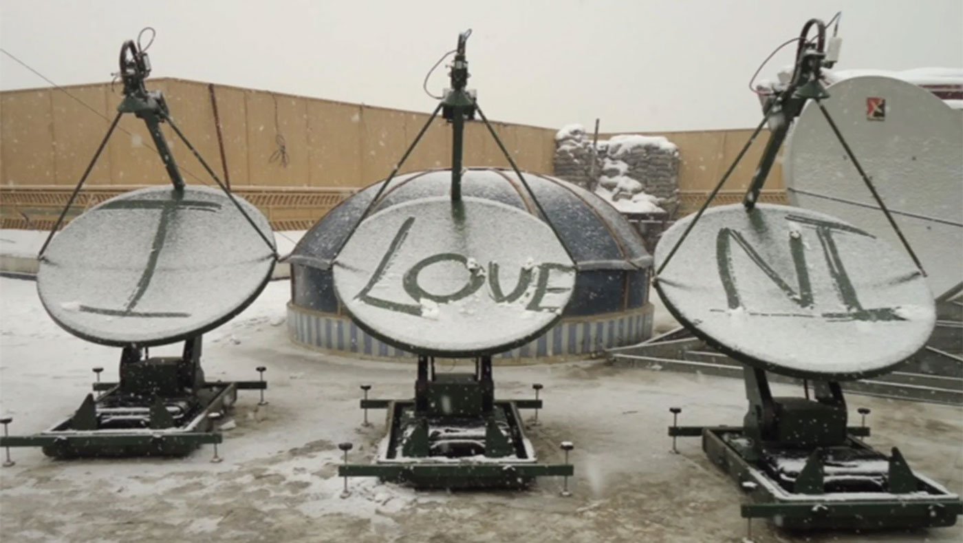 Dishes-In-Snow-I-love-NI